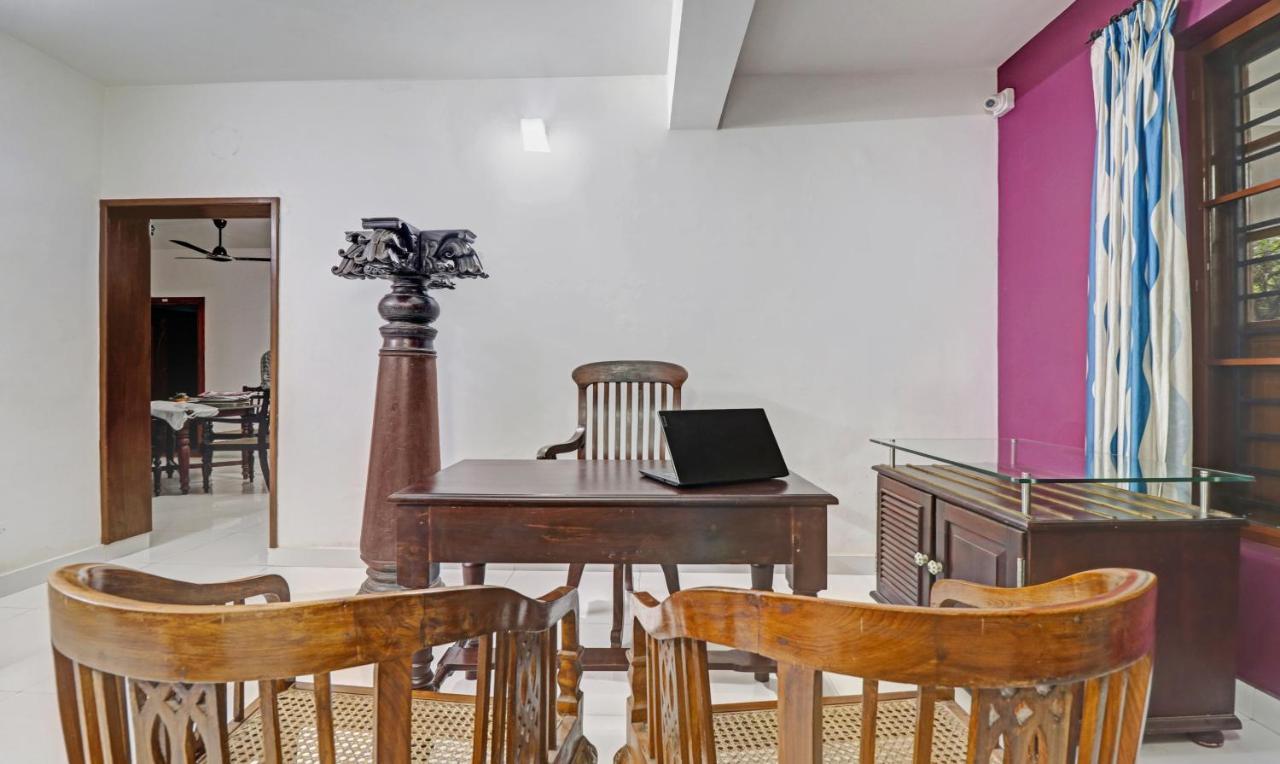 Treebo Backpackers Inn Kochi Exterior foto